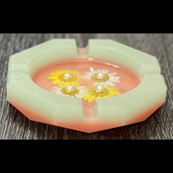 Pink/Green Tray handmade with flowers and pearls - Picture 2 of 2